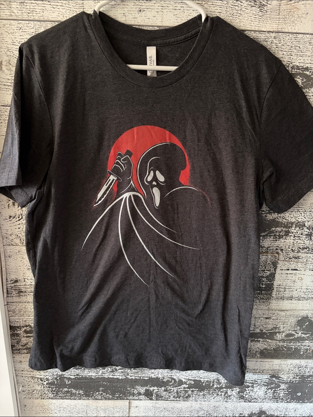 Dark Heathered Grey Graphic Horror Ghostface Tee with Red Accent